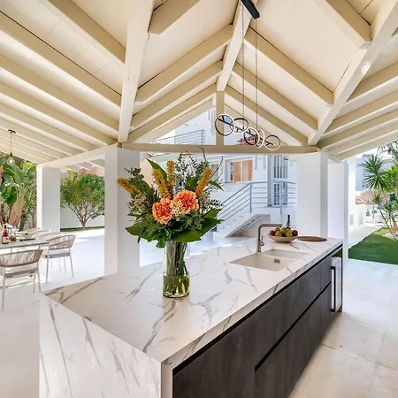 Vacation Marbella I Sunny Camelia Heated Pool, Recently Renovated, Residential Neighborhood In Benalmadena, Short Walk To The Beach, Cinema *