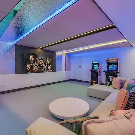 Vacation Marbella I Sunny Camelia Heated Pool, Recently Renovated, Residential Neighborhood In Benalmadena, Short Walk To The Beach, Cinema 别墅 *