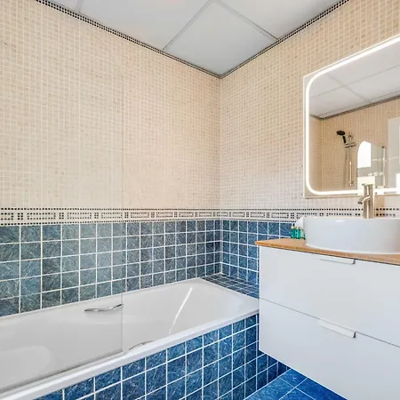 Vacation Marbella I Sunny Camelia Heated Pool, Recently Renovated, Residential Neighborhood In Benalmadena, Short Walk To The Beach, Cinema 别墅 *